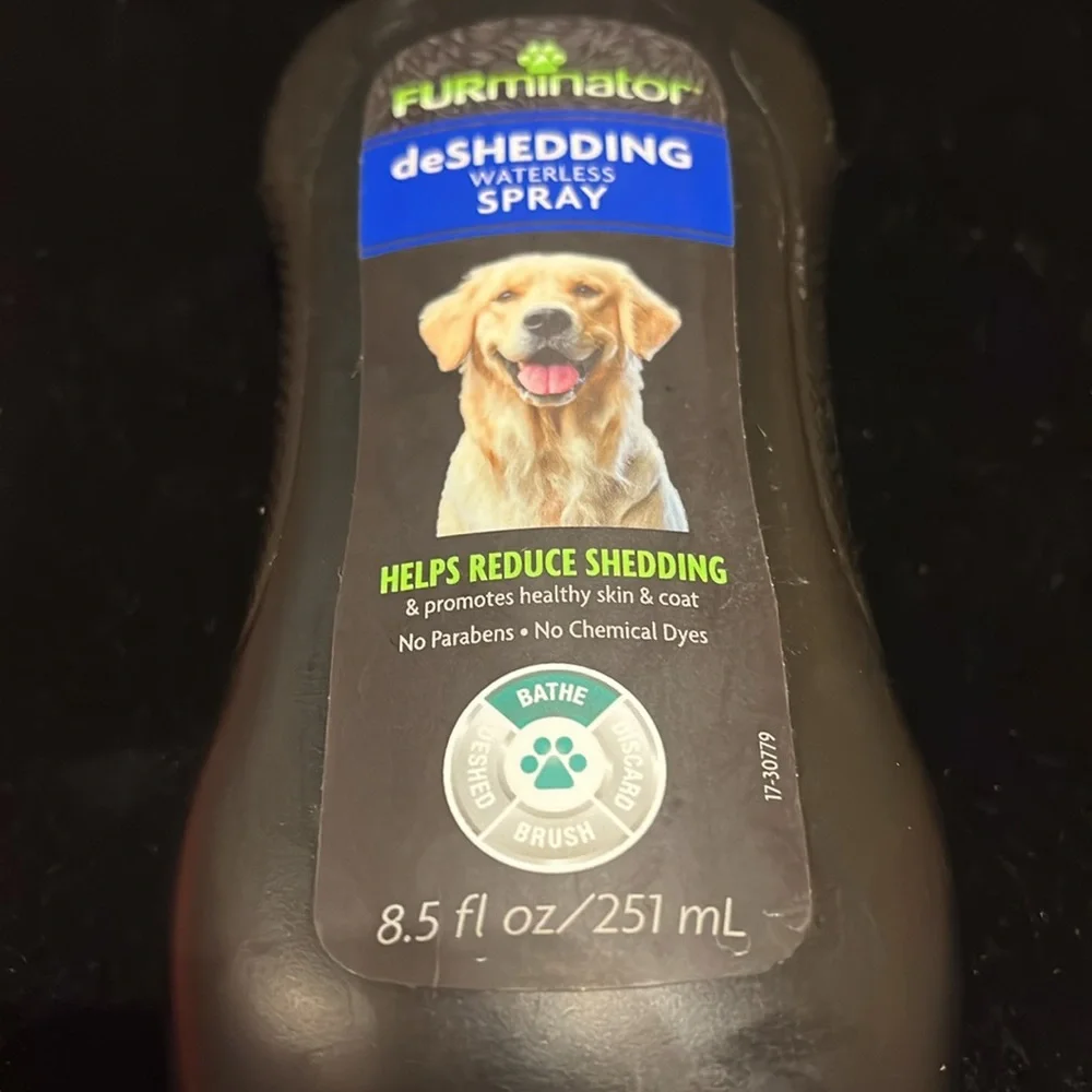 FURminator Black and Yellow deShedding Waterless Spray for Dogs